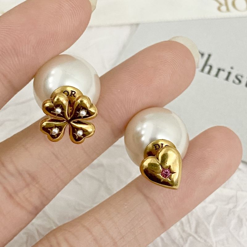 chr1st1an D10r earrings